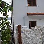 Σπίτι διακοπών In Omiš