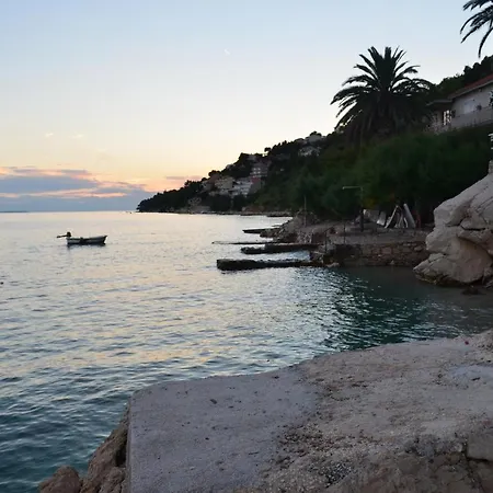 In * Omis